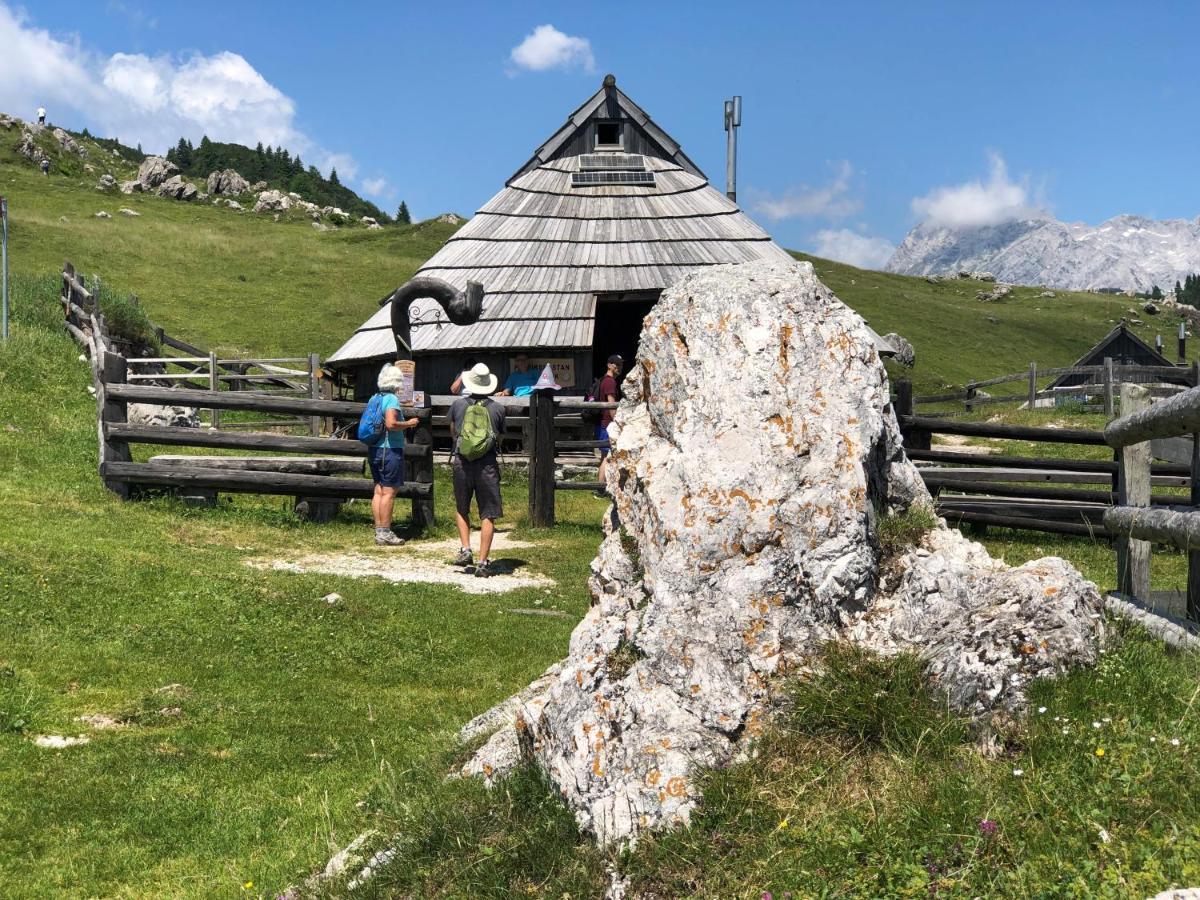 Kamp Alpe Kamniska Bistrica Hotel Stahovica Buitenkant foto