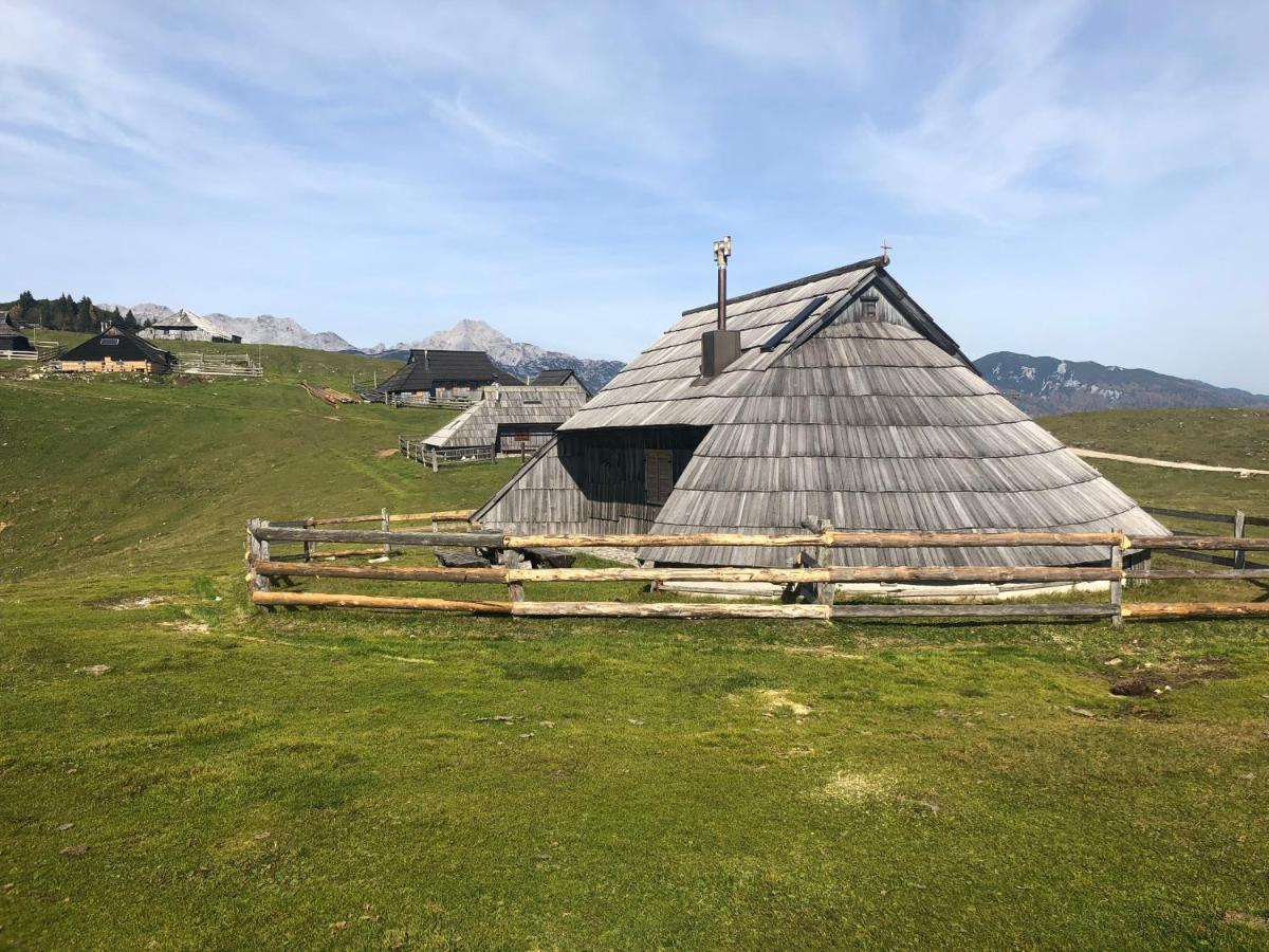 Kamp Alpe Kamniska Bistrica Hotel Stahovica Buitenkant foto